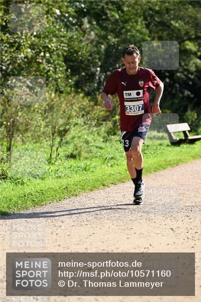 27.09.2026 - 35. Volkslauf durch das schöne Alstertal Dr. Thomas Lammeyer http://msf.ph/oto/10571160 27.09.2026 11:17:33 Laufen 3307, 13 meine-sportfotos.de