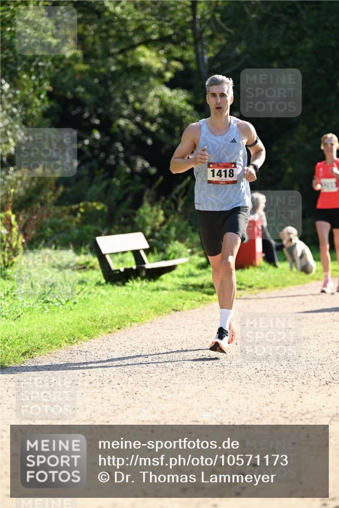 27.09.2026 - 35. Volkslauf durch das schöne Alstertal Dr. Thomas Lammeyer http://msf.ph/oto/10571173 27.09.2026 11:17:40 Laufen 1418 meine-sportfotos.de