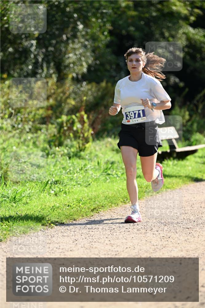 27.09.2026 - 35. Volkslauf durch das schöne Alstertal Dr. Thomas Lammeyer http://msf.ph/oto/10571209 27.09.2026 11:17:46 Laufen 3971 meine-sportfotos.de