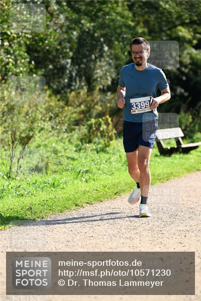 27.09.2026 - 35. Volkslauf durch das schöne Alstertal Dr. Thomas Lammeyer http://msf.ph/oto/10571230 27.09.2026 11:17:49 Laufen 3399 meine-sportfotos.de