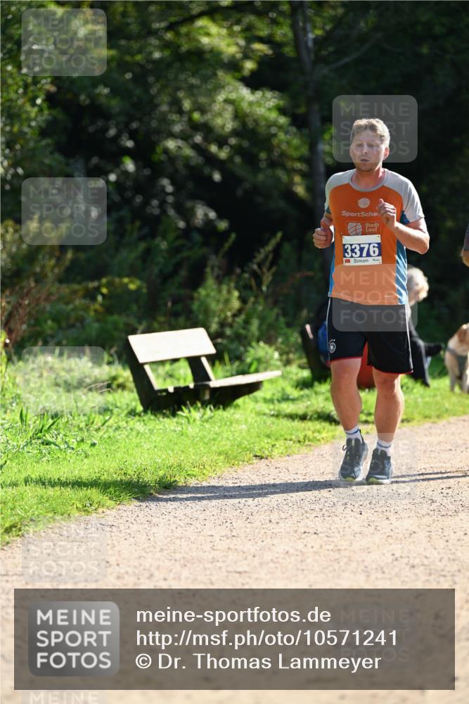 27.09.2026 - 35. Volkslauf durch das schöne Alstertal Dr. Thomas Lammeyer http://msf.ph/oto/10571241 27.09.2026 11:17:52 Laufen 3376 meine-sportfotos.de