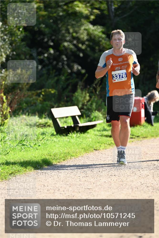 27.09.2026 - 35. Volkslauf durch das schöne Alstertal Dr. Thomas Lammeyer http://msf.ph/oto/10571245 27.09.2026 11:17:52 Laufen 3376 meine-sportfotos.de