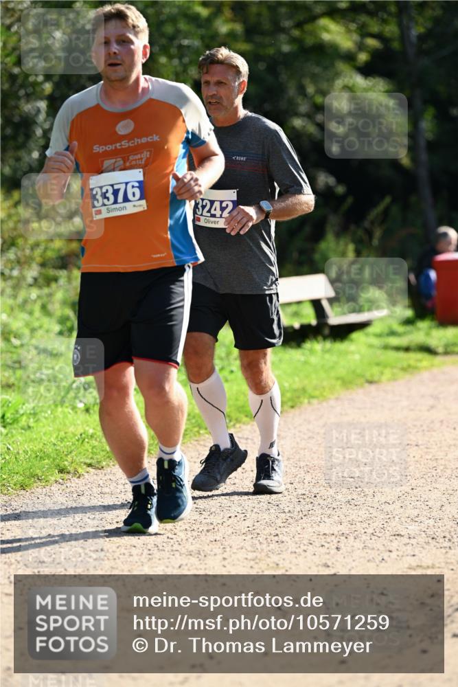27.09.2026 - 35. Volkslauf durch das schöne Alstertal Dr. Thomas Lammeyer http://msf.ph/oto/10571259 27.09.2026 11:17:54 Laufen 3376, 3242 meine-sportfotos.de