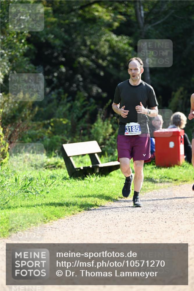 27.09.2026 - 35. Volkslauf durch das schöne Alstertal Dr. Thomas Lammeyer http://msf.ph/oto/10571270 27.09.2026 11:18:14 Laufen 3185 meine-sportfotos.de