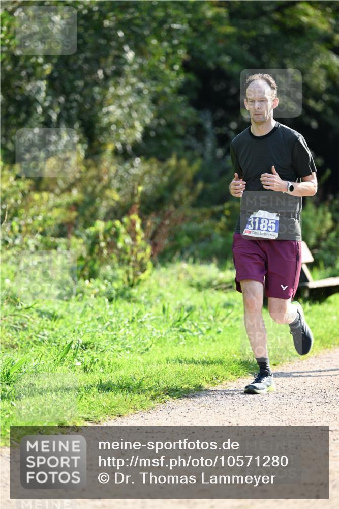 27.09.2026 - 35. Volkslauf durch das schöne Alstertal Dr. Thomas Lammeyer http://msf.ph/oto/10571280 27.09.2026 11:18:15 Laufen 3185 meine-sportfotos.de