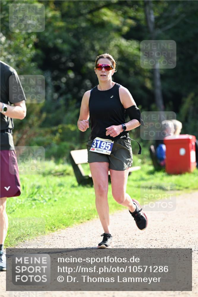 27.09.2026 - 35. Volkslauf durch das schöne Alstertal Dr. Thomas Lammeyer http://msf.ph/oto/10571286 27.09.2026 11:18:16 Laufen 3195 meine-sportfotos.de