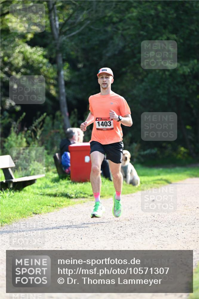 27.09.2026 - 35. Volkslauf durch das schöne Alstertal Dr. Thomas Lammeyer http://msf.ph/oto/10571307 27.09.2026 11:18:21 Laufen 1403 meine-sportfotos.de