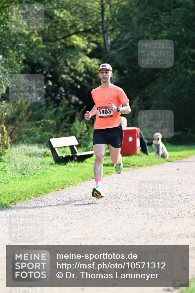 27.09.2026 - 35. Volkslauf durch das schöne Alstertal Dr. Thomas Lammeyer http://msf.ph/oto/10571312 27.09.2026 11:18:22 Laufen 1405 meine-sportfotos.de