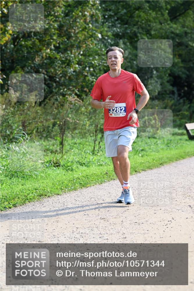 27.09.2026 - 35. Volkslauf durch das schöne Alstertal Dr. Thomas Lammeyer http://msf.ph/oto/10571344 27.09.2026 11:18:29 Laufen 3282 meine-sportfotos.de