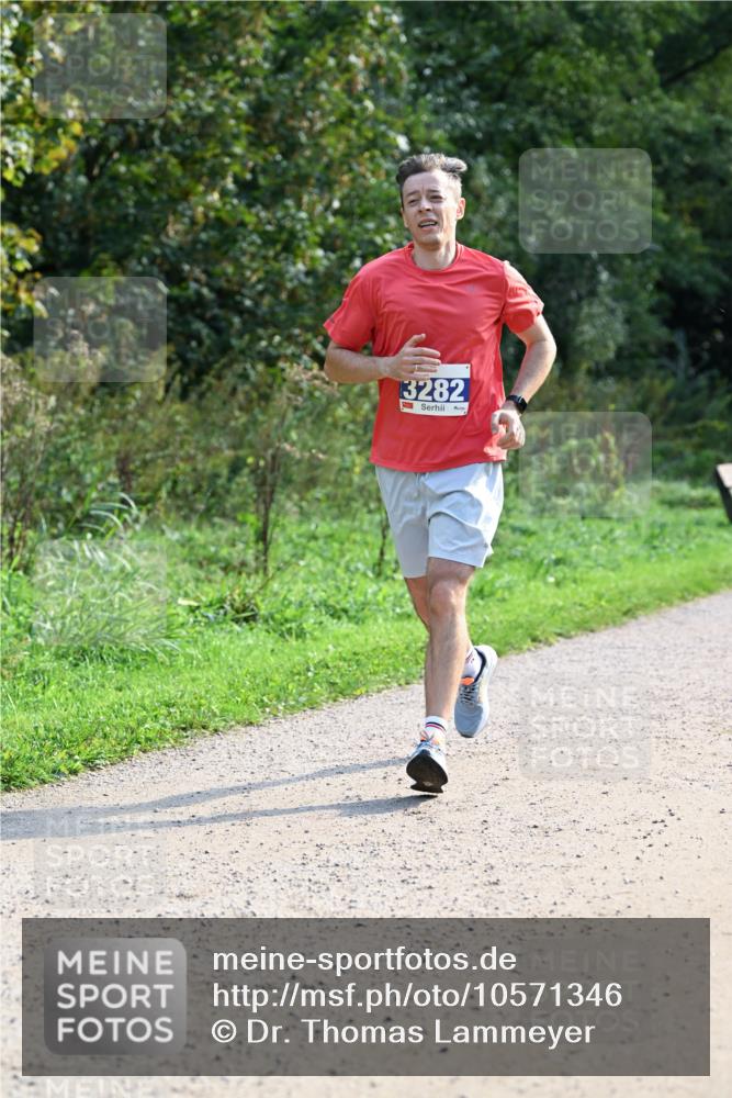 27.09.2026 - 35. Volkslauf durch das schöne Alstertal Dr. Thomas Lammeyer http://msf.ph/oto/10571346 27.09.2026 11:18:29 Laufen 3282 meine-sportfotos.de