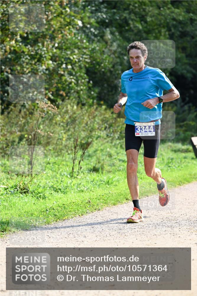 27.09.2026 - 35. Volkslauf durch das schöne Alstertal Dr. Thomas Lammeyer http://msf.ph/oto/10571364 27.09.2026 11:18:34 Laufen 3344 meine-sportfotos.de