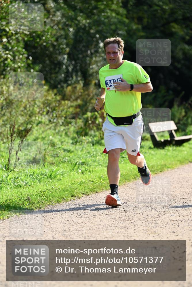 27.09.2026 - 35. Volkslauf durch das schöne Alstertal Dr. Thomas Lammeyer http://msf.ph/oto/10571377 27.09.2026 11:18:41 Laufen 3426 meine-sportfotos.de