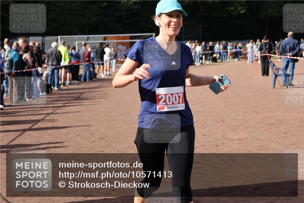 27.09.2026 - 35. Volkslauf durch das schöne Alstertal Strokosch-Dieckow http://msf.ph/oto/10571413 27.09.2026 12:19:30 Ziel 2007, 2507 meine-sportfotos.de