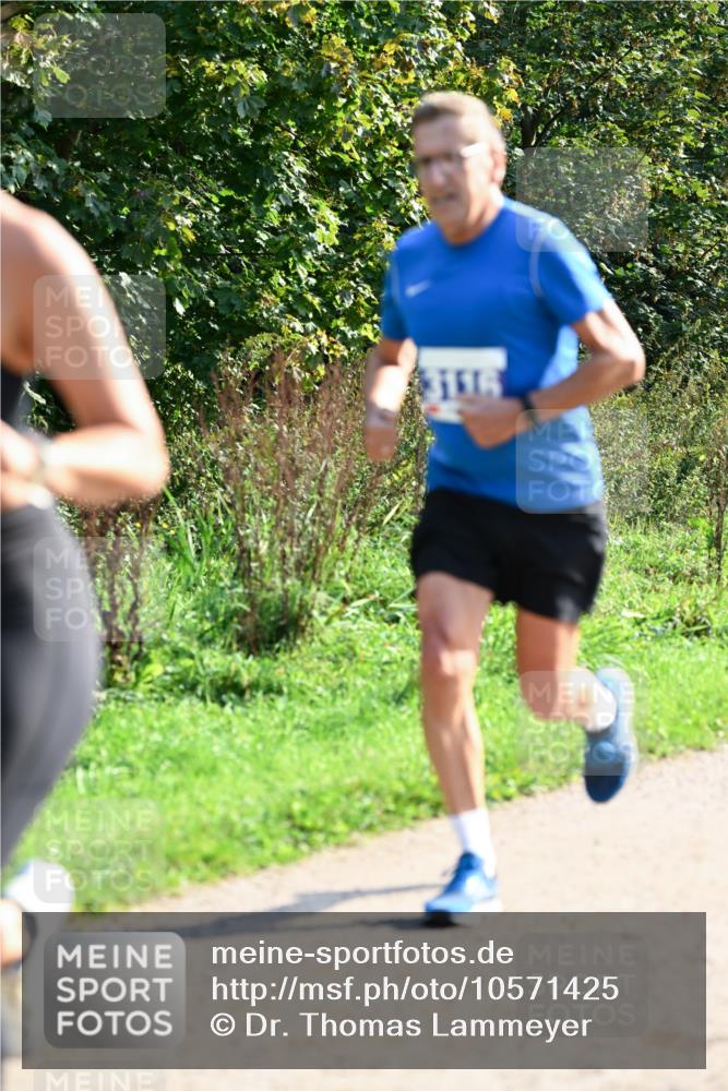 27.09.2026 - 35. Volkslauf durch das schöne Alstertal Dr. Thomas Lammeyer http://msf.ph/oto/10571425 27.09.2026 11:18:51 Laufen  meine-sportfotos.de