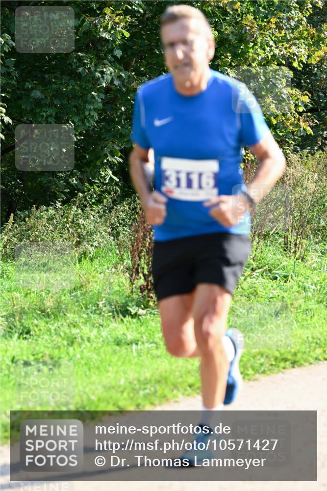 27.09.2026 - 35. Volkslauf durch das schöne Alstertal Dr. Thomas Lammeyer http://msf.ph/oto/10571427 27.09.2026 11:18:52 Laufen 3116 meine-sportfotos.de