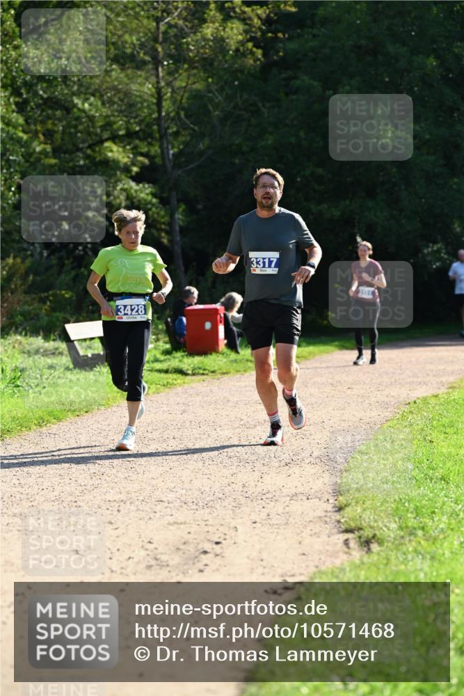 27.09.2026 - 35. Volkslauf durch das schöne Alstertal Dr. Thomas Lammeyer http://msf.ph/oto/10571468 27.09.2026 11:19:08 Laufen 15, 2013, 3317, 3428 meine-sportfotos.de