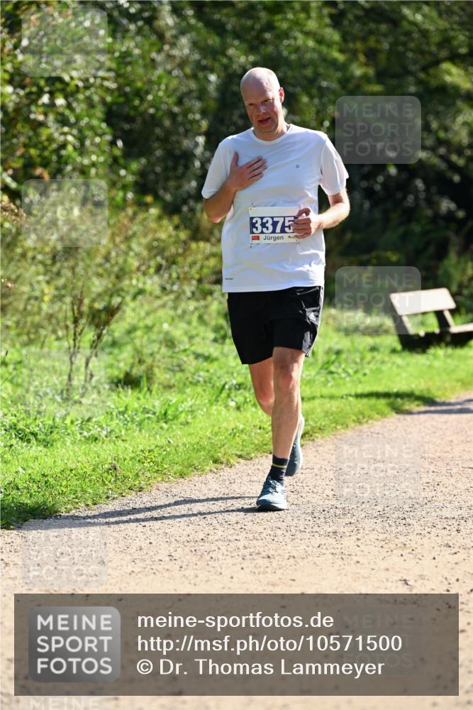 27.09.2026 - 35. Volkslauf durch das schöne Alstertal Dr. Thomas Lammeyer http://msf.ph/oto/10571500 27.09.2026 11:19:19 Laufen 3375 meine-sportfotos.de