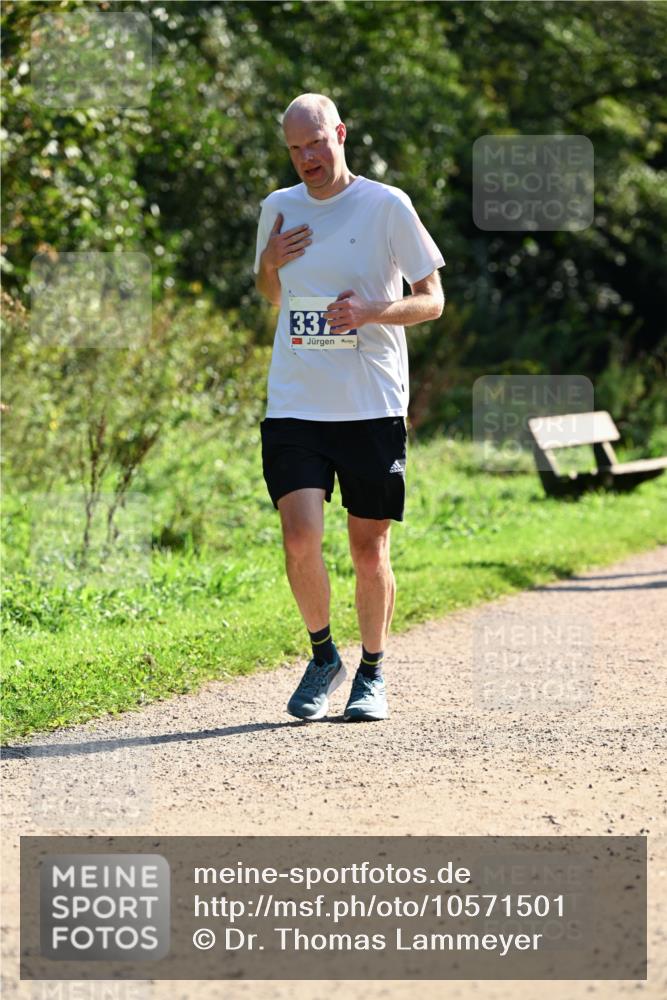 27.09.2026 - 35. Volkslauf durch das schöne Alstertal Dr. Thomas Lammeyer http://msf.ph/oto/10571501 27.09.2026 11:19:19 Laufen 337 meine-sportfotos.de
