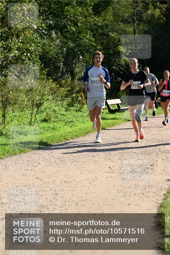27.09.2026 - 35. Volkslauf durch das schöne Alstertal Dr. Thomas Lammeyer http://msf.ph/oto/10571516 27.09.2026 11:19:21 Laufen 14, 3355, 335, 3251 meine-sportfotos.de