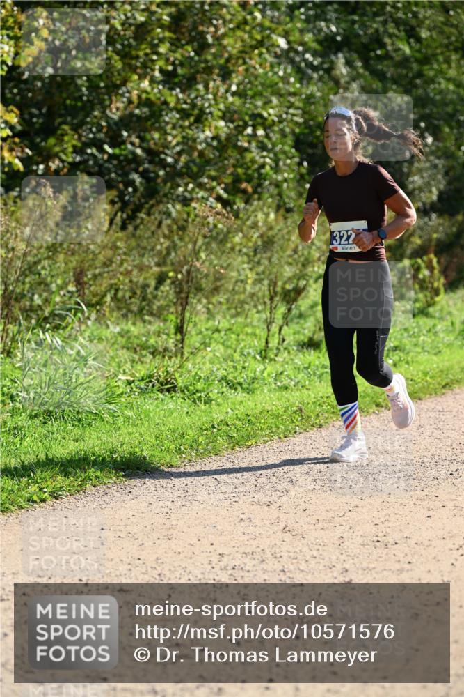 27.09.2026 - 35. Volkslauf durch das schöne Alstertal Dr. Thomas Lammeyer http://msf.ph/oto/10571576 27.09.2026 11:19:32 Laufen 322 meine-sportfotos.de