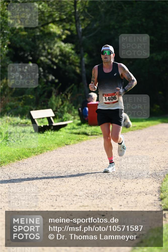27.09.2026 - 35. Volkslauf durch das schöne Alstertal Dr. Thomas Lammeyer http://msf.ph/oto/10571587 27.09.2026 11:19:37 Laufen 1406 meine-sportfotos.de