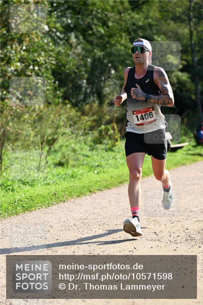 27.09.2026 - 35. Volkslauf durch das schöne Alstertal Dr. Thomas Lammeyer http://msf.ph/oto/10571598 27.09.2026 11:19:38 Laufen 1406 meine-sportfotos.de