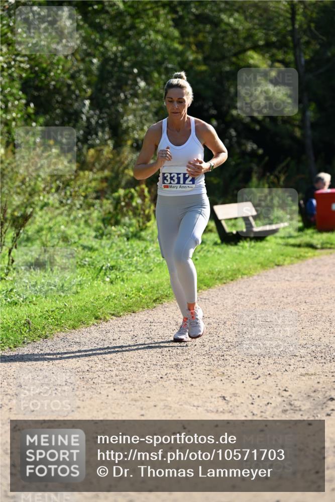 27.09.2026 - 35. Volkslauf durch das schöne Alstertal Dr. Thomas Lammeyer http://msf.ph/oto/10571703 27.09.2026 11:20:07 Laufen 3312 meine-sportfotos.de