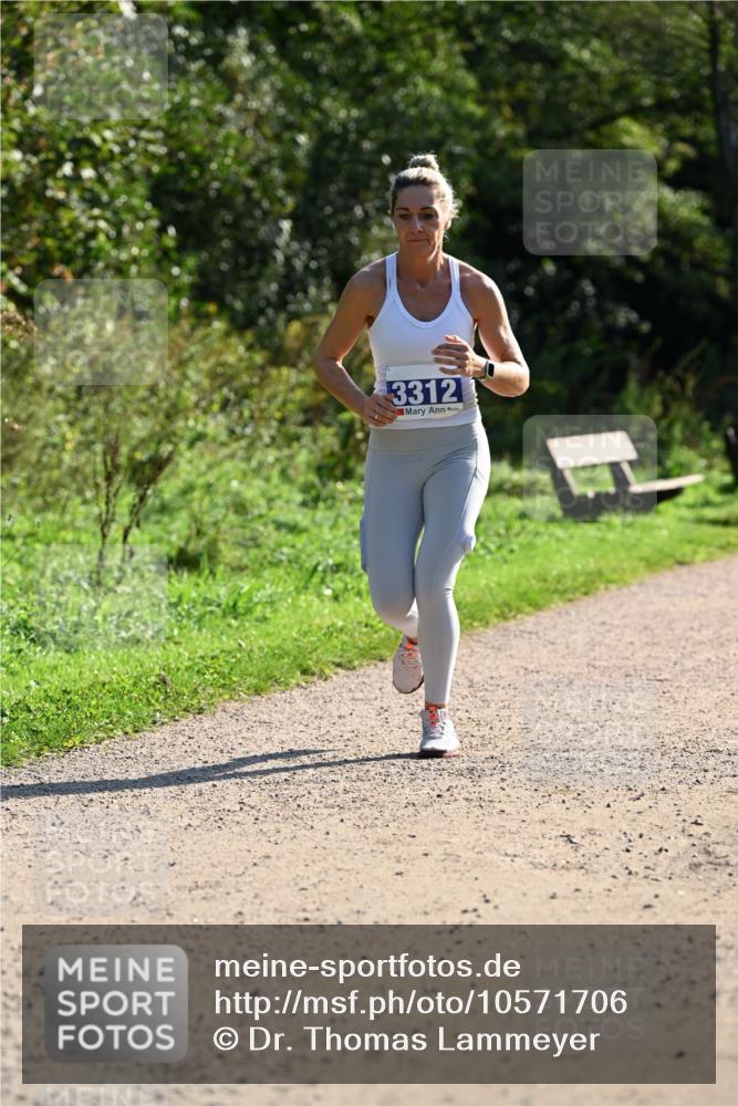 27.09.2026 - 35. Volkslauf durch das schöne Alstertal Dr. Thomas Lammeyer http://msf.ph/oto/10571706 27.09.2026 11:20:08 Laufen 3312 meine-sportfotos.de