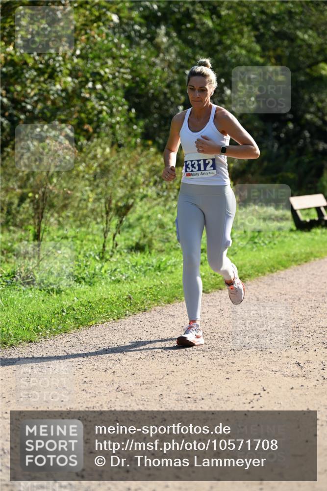 27.09.2026 - 35. Volkslauf durch das schöne Alstertal Dr. Thomas Lammeyer http://msf.ph/oto/10571708 27.09.2026 11:20:08 Laufen 3312 meine-sportfotos.de