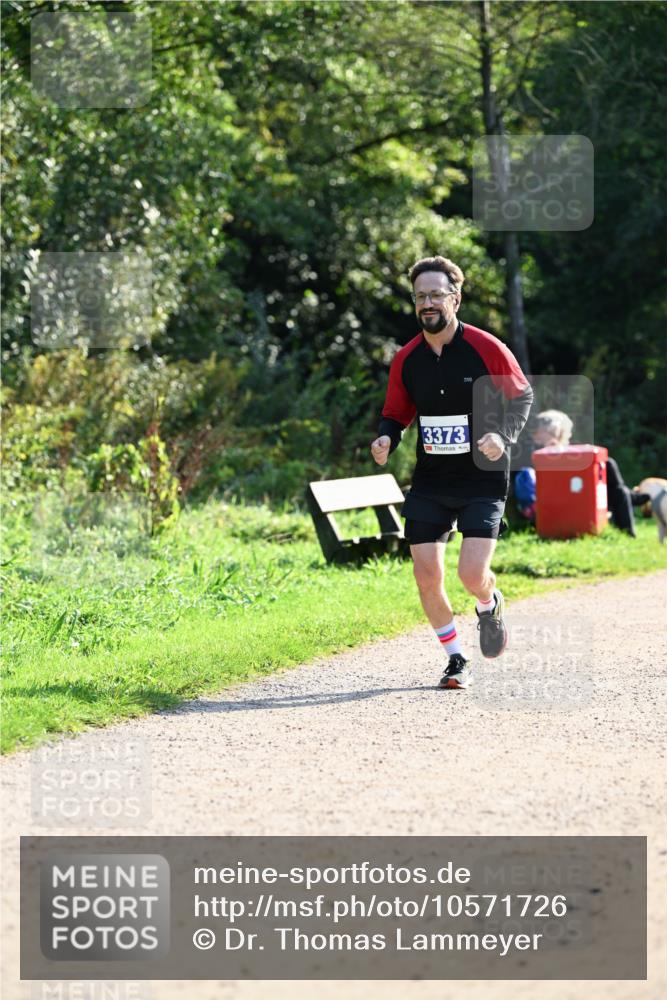 27.09.2026 - 35. Volkslauf durch das schöne Alstertal Dr. Thomas Lammeyer http://msf.ph/oto/10571726 27.09.2026 11:20:12 Laufen 3373 meine-sportfotos.de