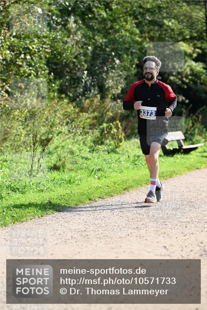 27.09.2026 - 35. Volkslauf durch das schöne Alstertal Dr. Thomas Lammeyer http://msf.ph/oto/10571733 27.09.2026 11:20:13 Laufen 3373 meine-sportfotos.de
