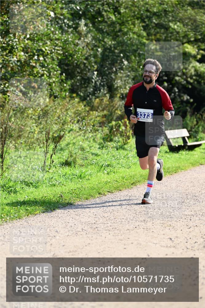 27.09.2026 - 35. Volkslauf durch das schöne Alstertal Dr. Thomas Lammeyer http://msf.ph/oto/10571735 27.09.2026 11:20:13 Laufen 3373 meine-sportfotos.de