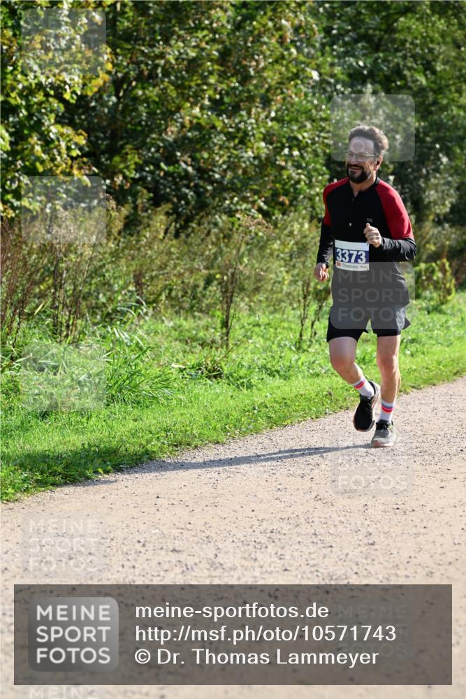 27.09.2026 - 35. Volkslauf durch das schöne Alstertal Dr. Thomas Lammeyer http://msf.ph/oto/10571743 27.09.2026 11:20:14 Laufen 3373 meine-sportfotos.de