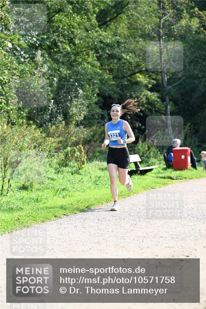 27.09.2026 - 35. Volkslauf durch das schöne Alstertal Dr. Thomas Lammeyer http://msf.ph/oto/10571758 27.09.2026 11:20:24 Laufen 3321 meine-sportfotos.de