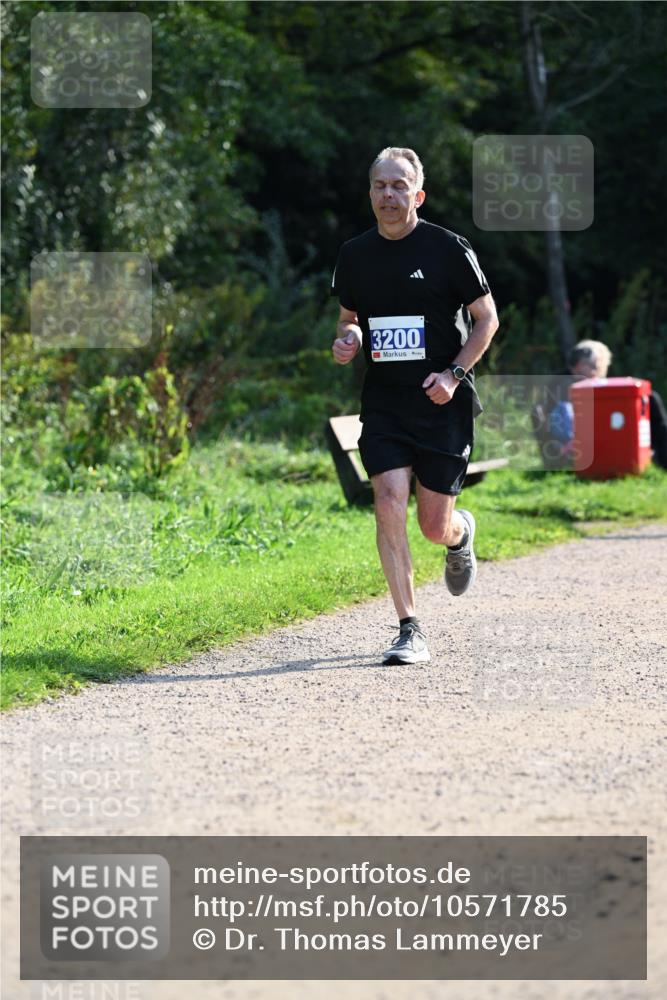 27.09.2026 - 35. Volkslauf durch das schöne Alstertal Dr. Thomas Lammeyer http://msf.ph/oto/10571785 27.09.2026 11:20:35 Laufen 3200 meine-sportfotos.de