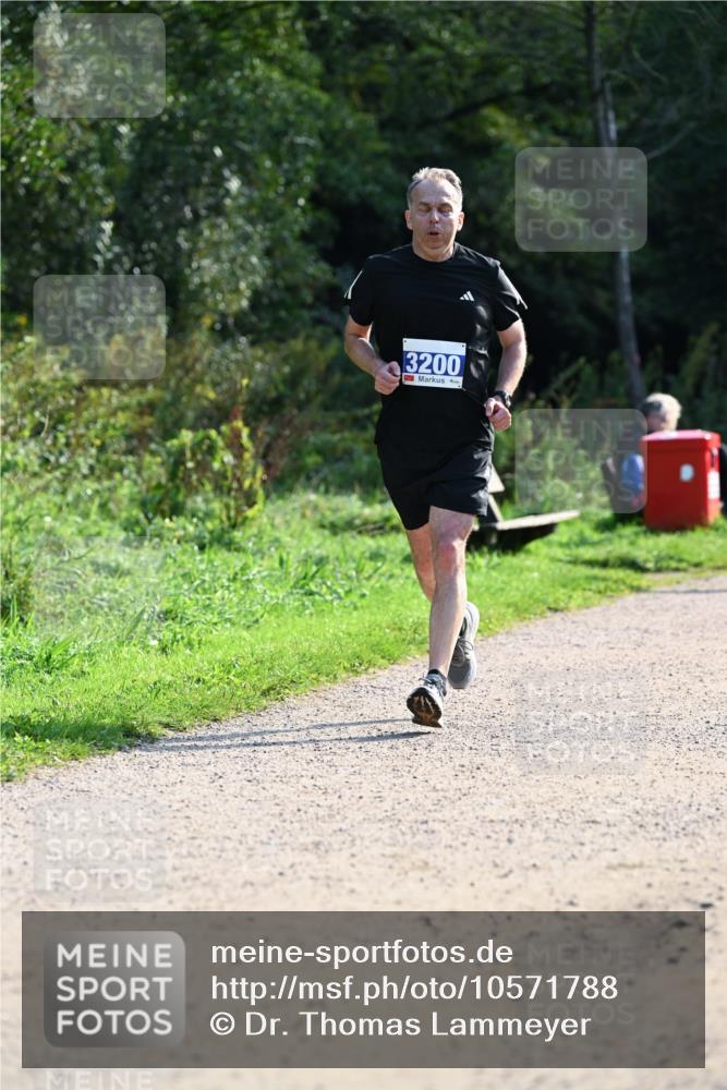 27.09.2026 - 35. Volkslauf durch das schöne Alstertal Dr. Thomas Lammeyer http://msf.ph/oto/10571788 27.09.2026 11:20:36 Laufen 3200 meine-sportfotos.de