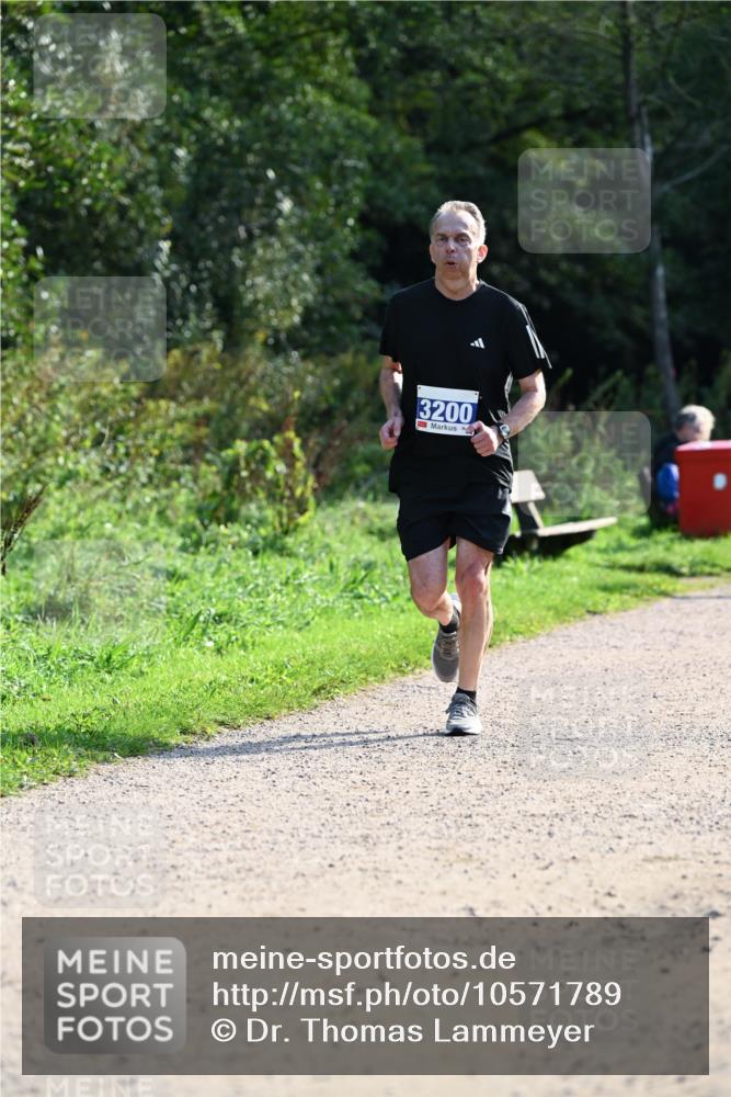 27.09.2026 - 35. Volkslauf durch das schöne Alstertal Dr. Thomas Lammeyer http://msf.ph/oto/10571789 27.09.2026 11:20:36 Laufen 3200 meine-sportfotos.de