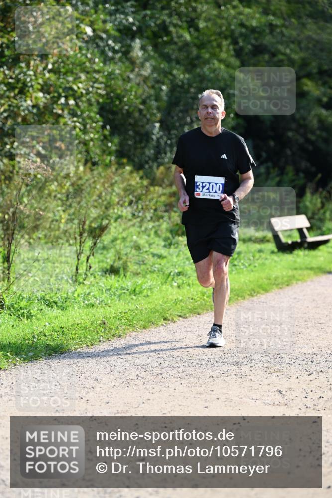 27.09.2026 - 35. Volkslauf durch das schöne Alstertal Dr. Thomas Lammeyer http://msf.ph/oto/10571796 27.09.2026 11:20:36 Laufen 3200 meine-sportfotos.de