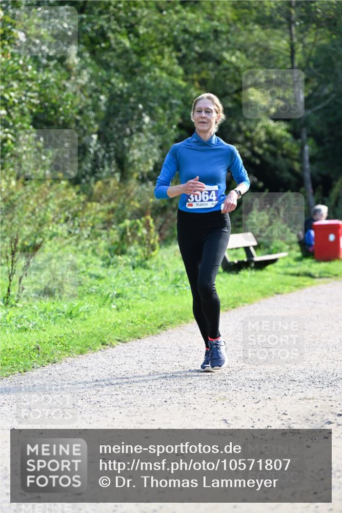 27.09.2026 - 35. Volkslauf durch das schöne Alstertal Dr. Thomas Lammeyer http://msf.ph/oto/10571807 27.09.2026 11:20:40 Laufen 3064 meine-sportfotos.de