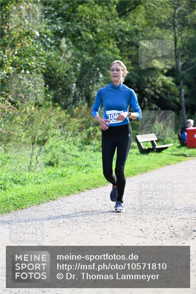 27.09.2026 - 35. Volkslauf durch das schöne Alstertal Dr. Thomas Lammeyer http://msf.ph/oto/10571810 27.09.2026 11:20:41 Laufen 30 meine-sportfotos.de