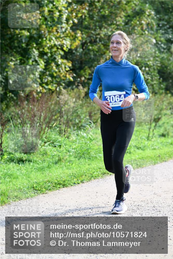 27.09.2026 - 35. Volkslauf durch das schöne Alstertal Dr. Thomas Lammeyer http://msf.ph/oto/10571824 27.09.2026 11:20:42 Laufen 3064 meine-sportfotos.de