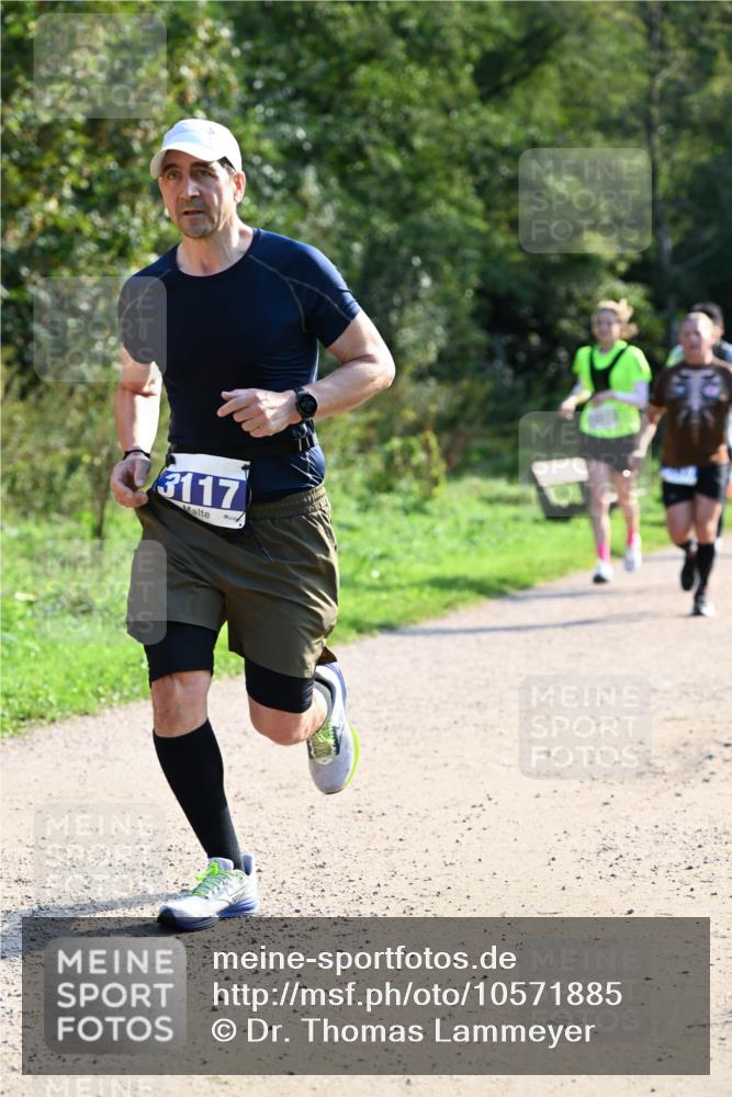 27.09.2026 - 35. Volkslauf durch das schöne Alstertal Dr. Thomas Lammeyer http://msf.ph/oto/10571885 27.09.2026 11:21:07 Laufen 3117, 1 meine-sportfotos.de