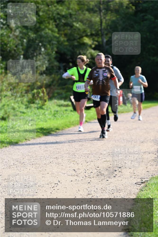 27.09.2026 - 35. Volkslauf durch das schöne Alstertal Dr. Thomas Lammeyer http://msf.ph/oto/10571886 27.09.2026 11:21:07 Laufen  meine-sportfotos.de