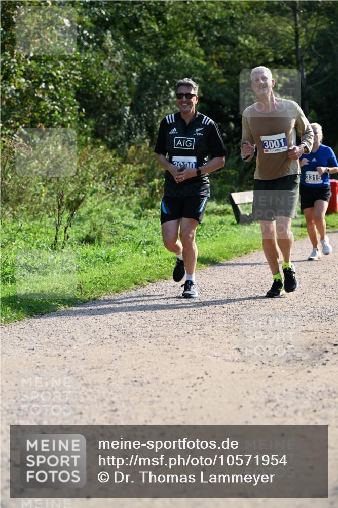 27.09.2026 - 35. Volkslauf durch das schöne Alstertal Dr. Thomas Lammeyer http://msf.ph/oto/10571954 27.09.2026 11:21:28 Laufen 3001, 3315 meine-sportfotos.de
