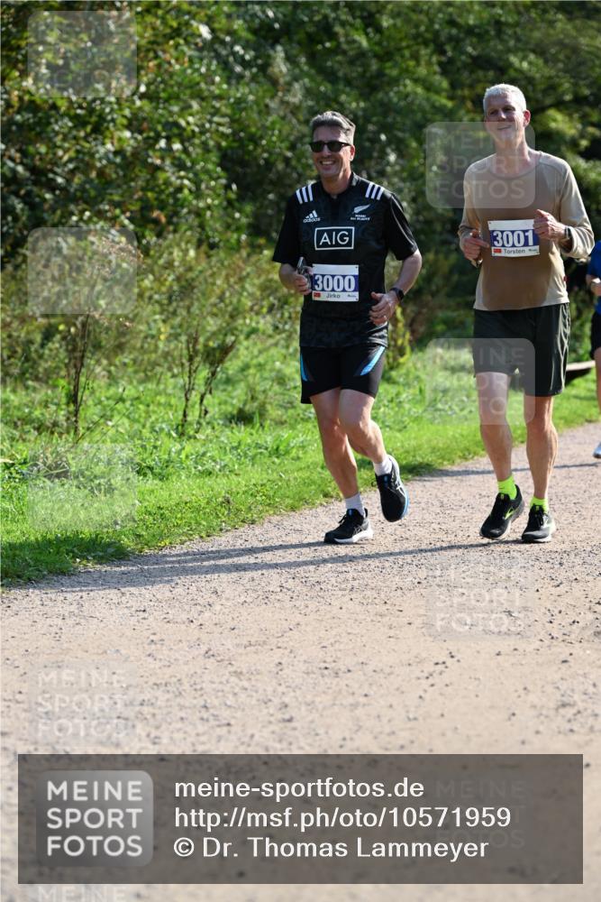 27.09.2026 - 35. Volkslauf durch das schöne Alstertal Dr. Thomas Lammeyer http://msf.ph/oto/10571959 27.09.2026 11:21:29 Laufen 3000, 3001 meine-sportfotos.de