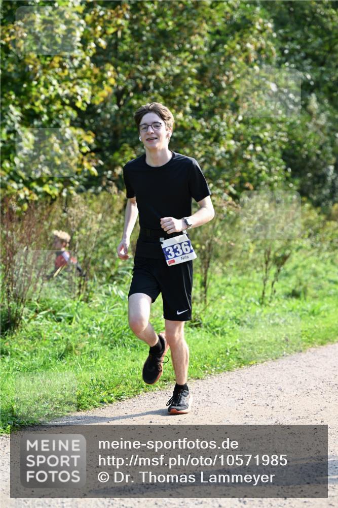27.09.2026 - 35. Volkslauf durch das schöne Alstertal Dr. Thomas Lammeyer http://msf.ph/oto/10571985 27.09.2026 11:21:34 Laufen 336 meine-sportfotos.de