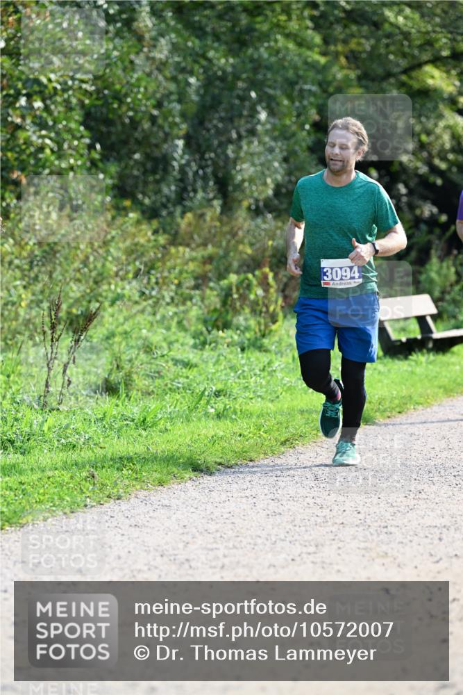 27.09.2026 - 35. Volkslauf durch das schöne Alstertal Dr. Thomas Lammeyer http://msf.ph/oto/10572007 27.09.2026 11:21:39 Laufen 3094 meine-sportfotos.de