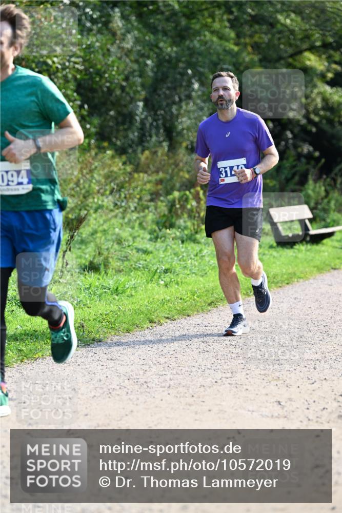 27.09.2026 - 35. Volkslauf durch das schöne Alstertal Dr. Thomas Lammeyer http://msf.ph/oto/10572019 27.09.2026 11:21:40 Laufen 094, 314 meine-sportfotos.de