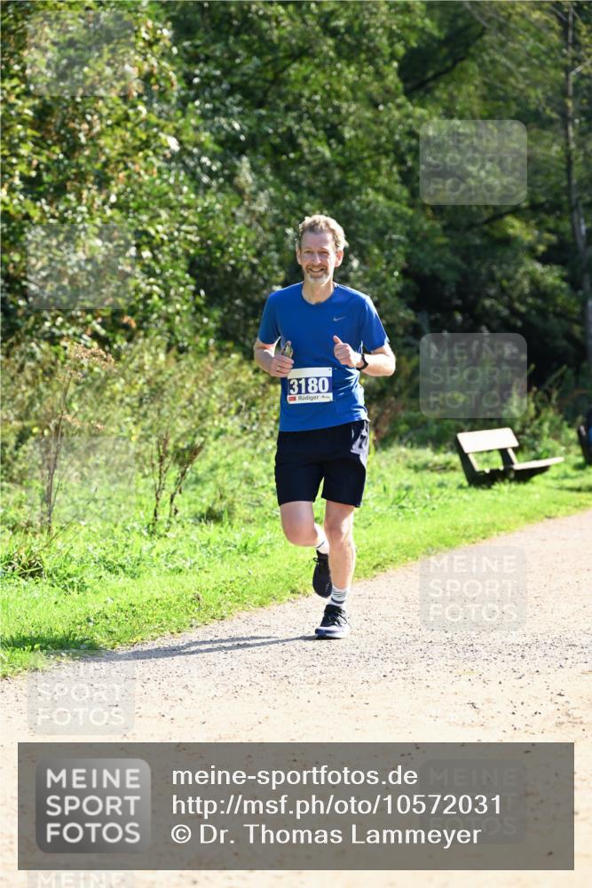 27.09.2026 - 35. Volkslauf durch das schöne Alstertal Dr. Thomas Lammeyer http://msf.ph/oto/10572031 27.09.2026 11:21:48 Laufen 3180 meine-sportfotos.de