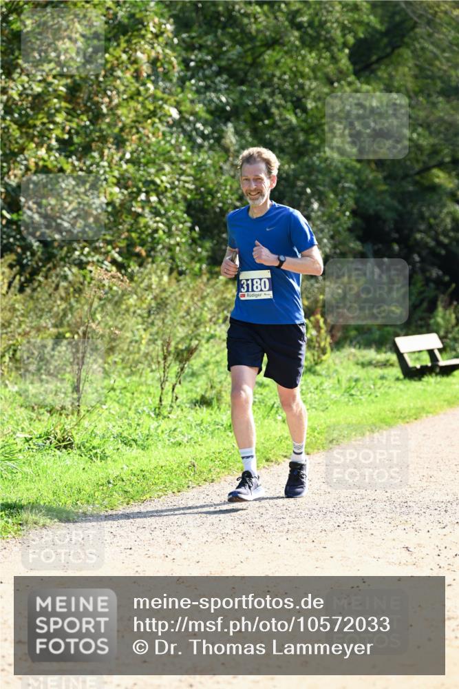 27.09.2026 - 35. Volkslauf durch das schöne Alstertal Dr. Thomas Lammeyer http://msf.ph/oto/10572033 27.09.2026 11:21:48 Laufen 3180 meine-sportfotos.de